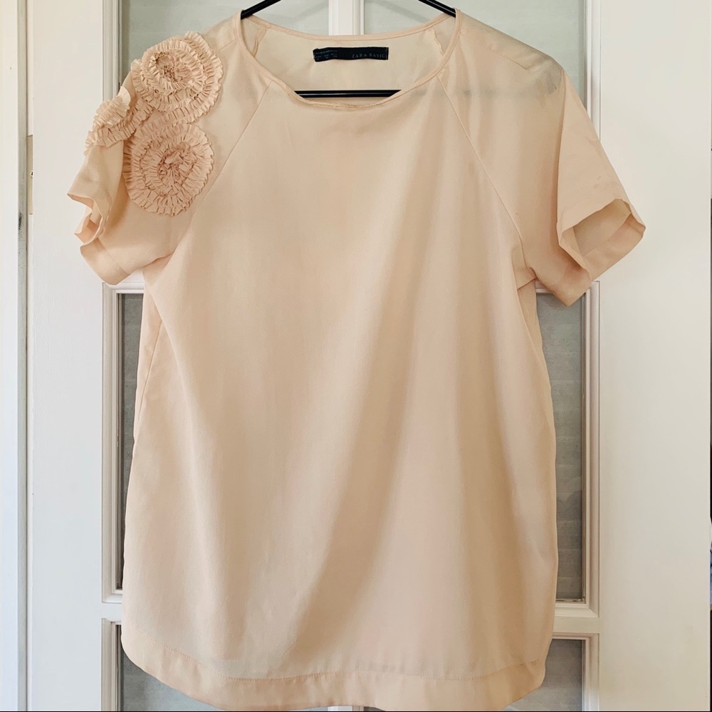 Zara Pale Pink Top with Ruffle Detail Texture M